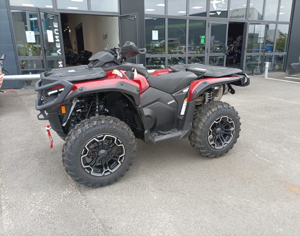 CAN-AM OUTLAN AGRICOLE 4