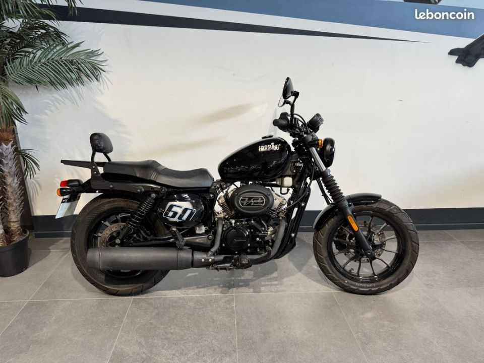 HYOSUNG 125 AQUILA BOBBER 4