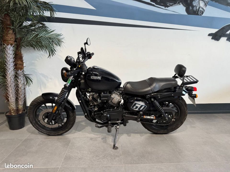 HYOSUNG 125 AQUILA BOBBER 4