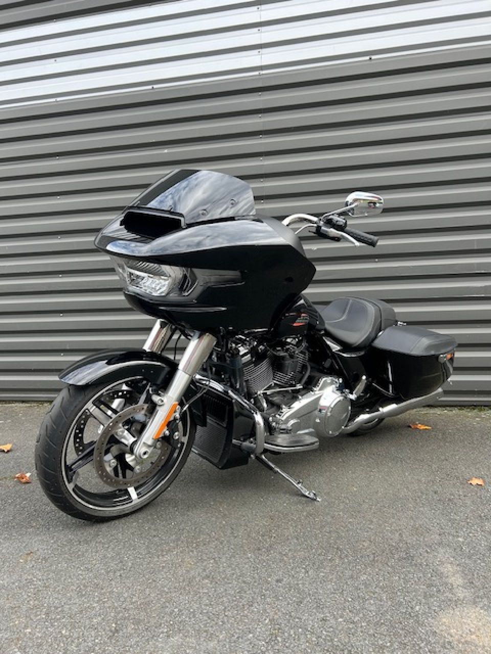 HARLEY-DAVIDSON TOURING ROAD GLIDE 1923 4
