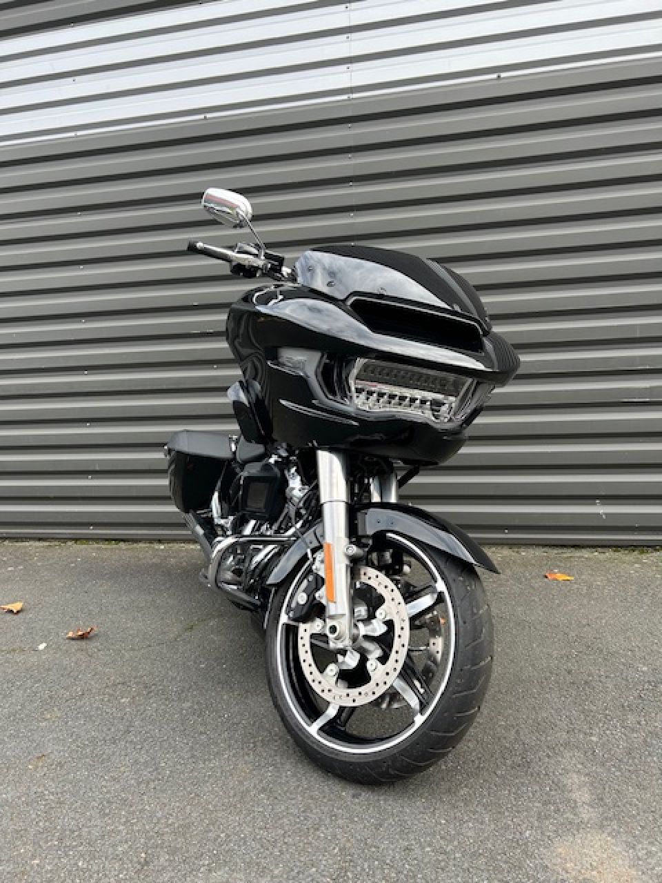 HARLEY-DAVIDSON TOURING ROAD GLIDE 1923 4