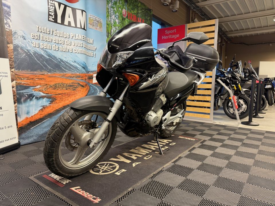 HONDA VARADERO 125 4