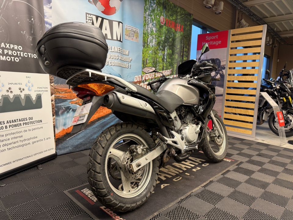 HONDA VARADERO 125 4