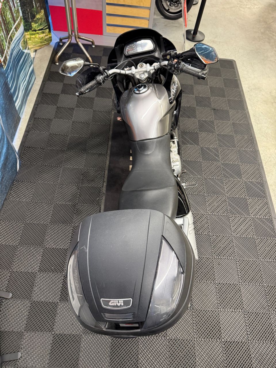 HONDA VARADERO 125 4