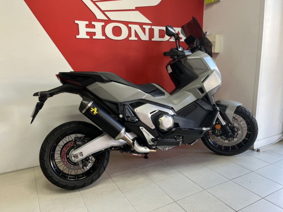 HONDA X-ADV 750 4