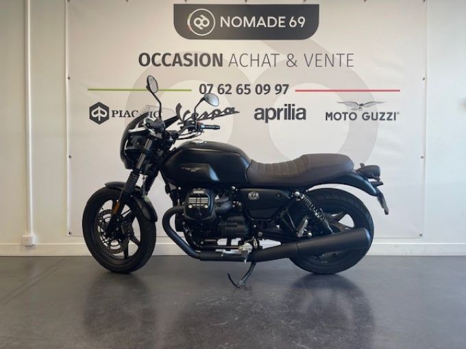 MOTO GUZZI V7 STONE 4