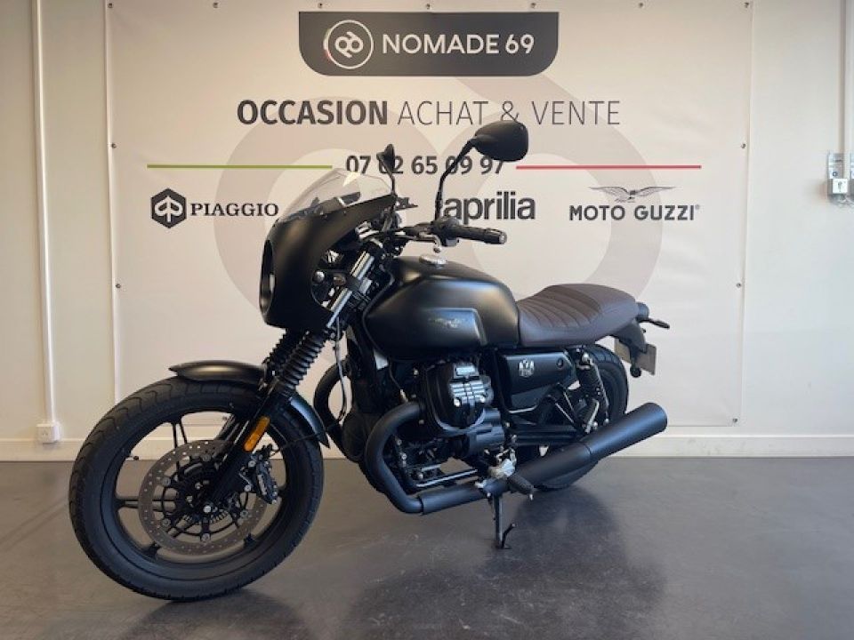 MOTO GUZZI V7 STONE 4