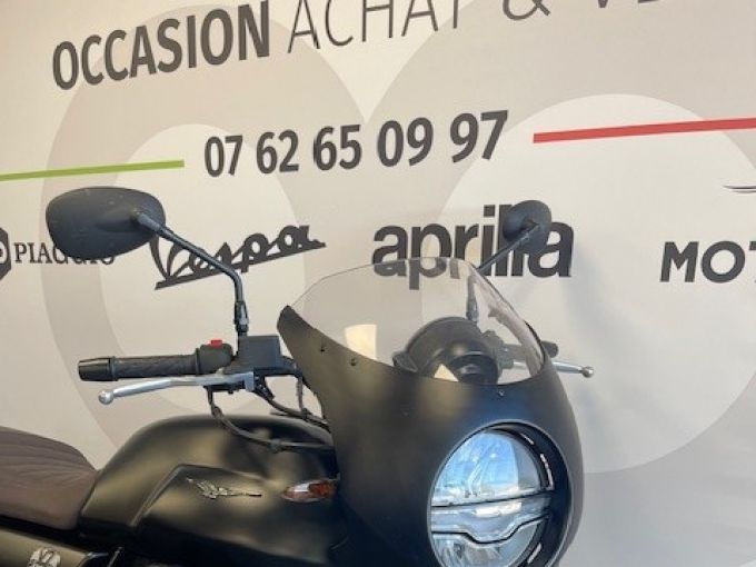 MOTO GUZZI V7 STONE 4