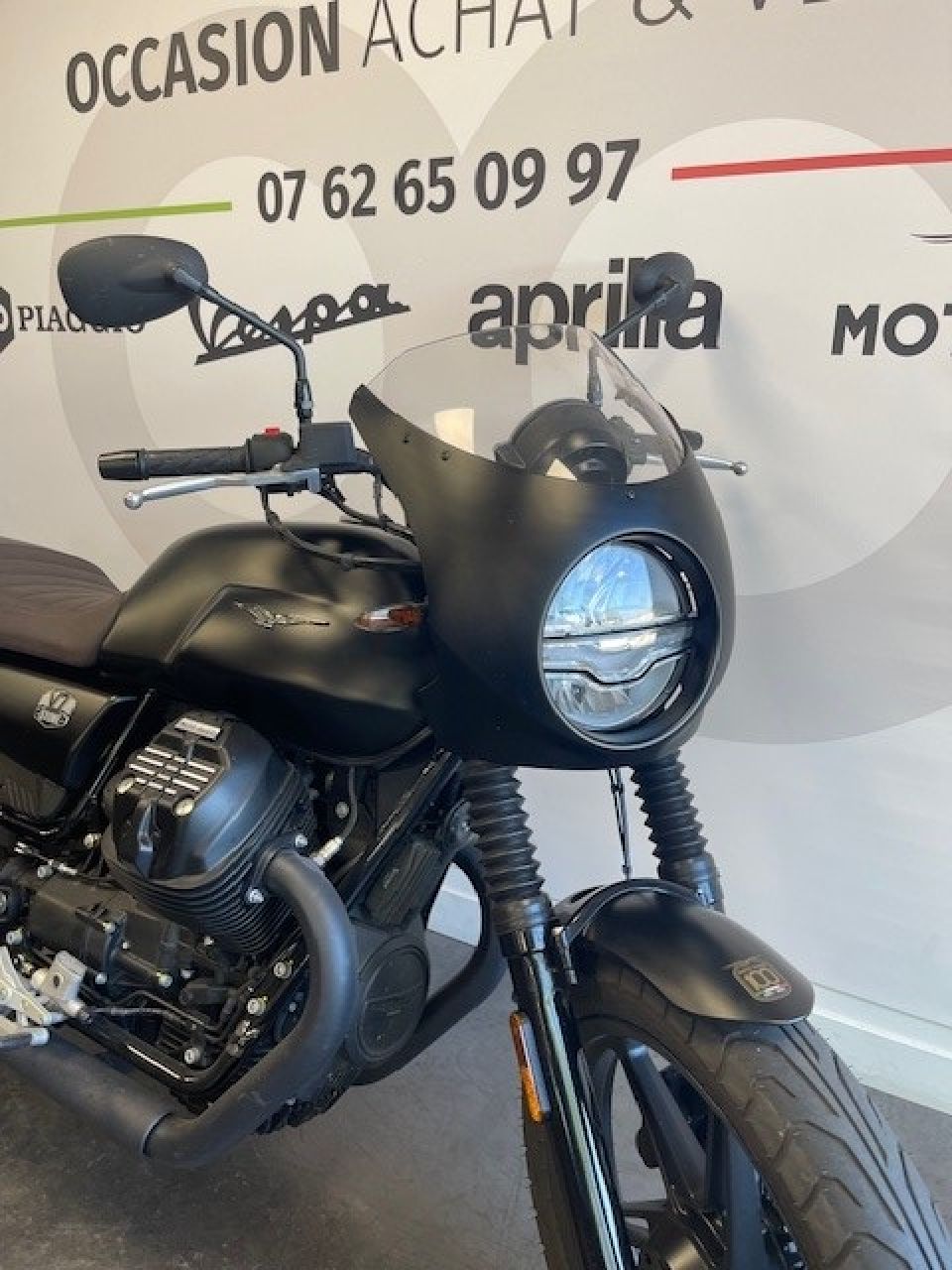 MOTO GUZZI V7 STONE 4