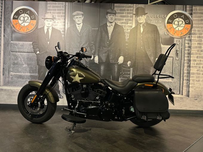 HARLEY-DAVIDSON SOFTAIL SLIM 1800 S 4