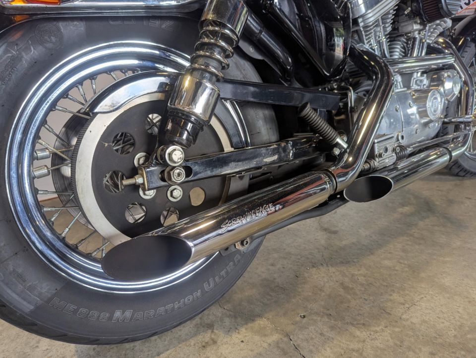 HARLEY-DAVIDSON SPORTSTER 883 LOW 4