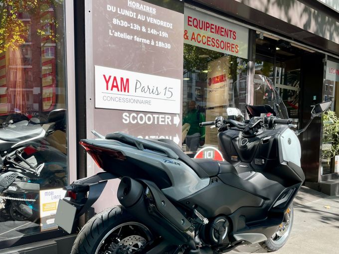 YAMAHA XP T-MAX 560 TECH MAX 4