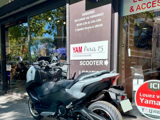 YAMAHA XP T-MAX 560 TECH MAX 4