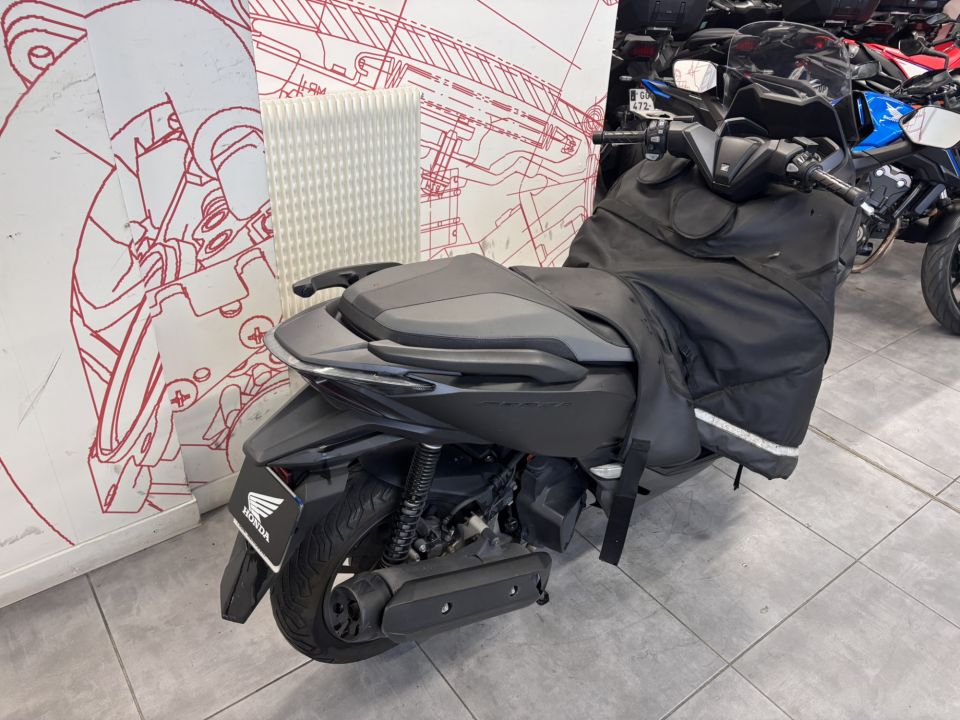 HONDA NSS FORZA 125 4