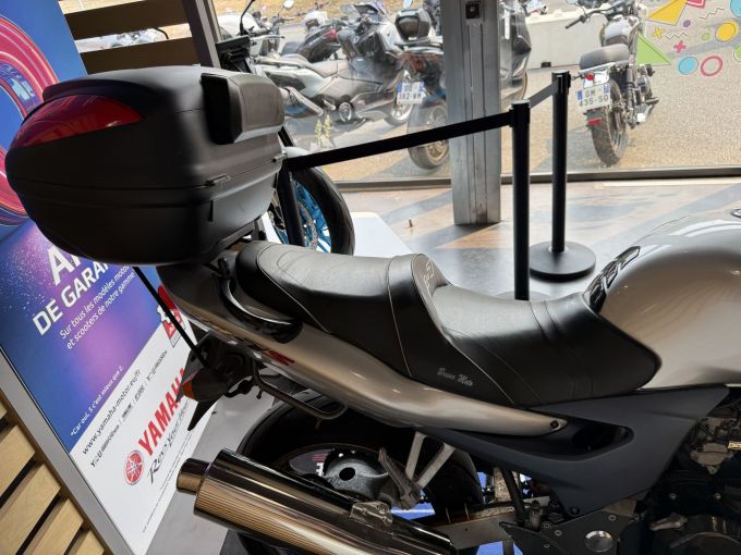 KAWASAKI ZR-7 S 4