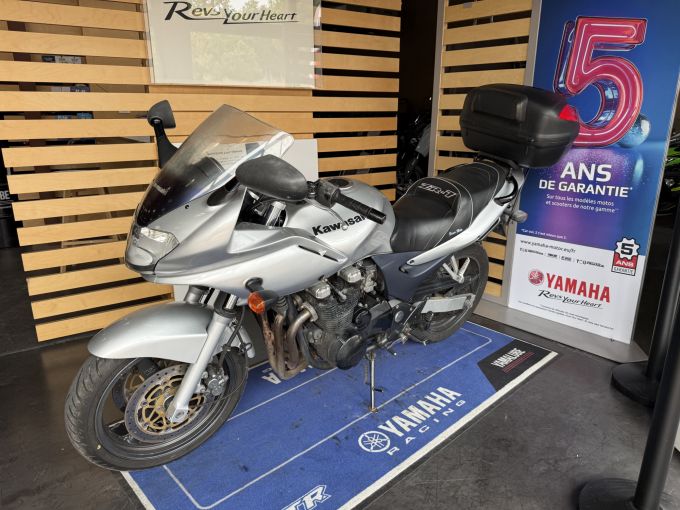 KAWASAKI ZR-7 S 4