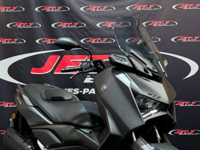 YAMAHA XMAX 300 4