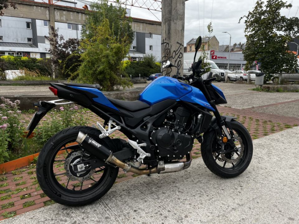 HONDA CB 750 HORNET 4