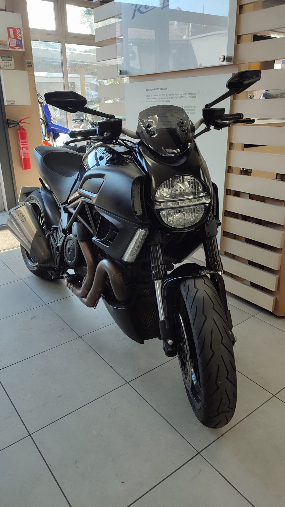 DUCATI DIAVEL 4