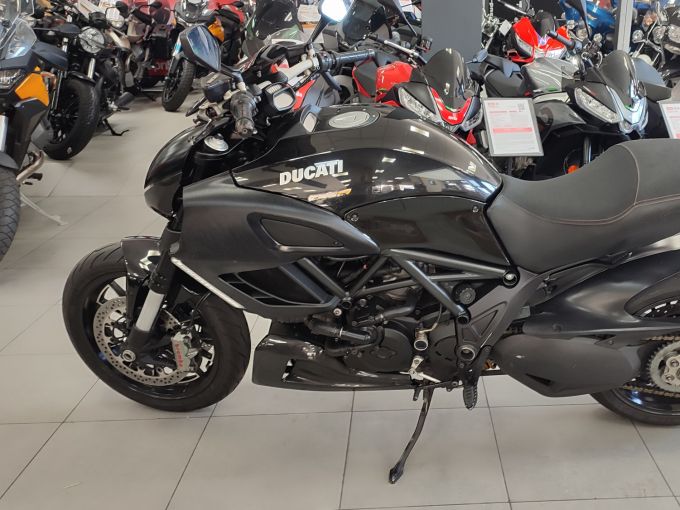 DUCATI DIAVEL 4