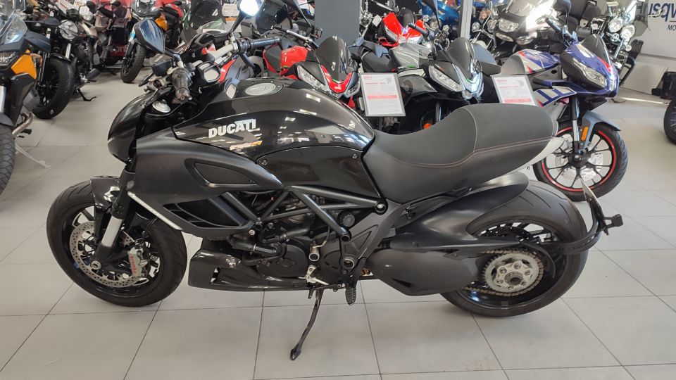 DUCATI DIAVEL 4