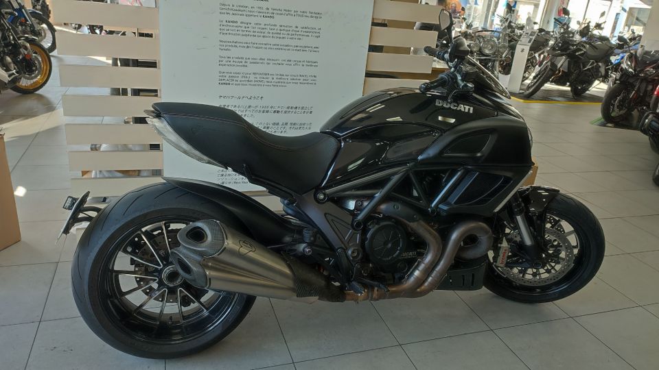 DUCATI DIAVEL 4