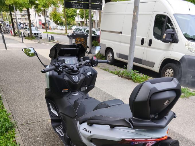 YAMAHA XP T-MAX 560 TECH MAX 4