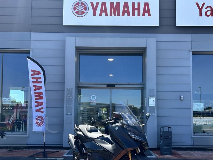 YAMAHA XP T-MAX 560 TECH MAX 4