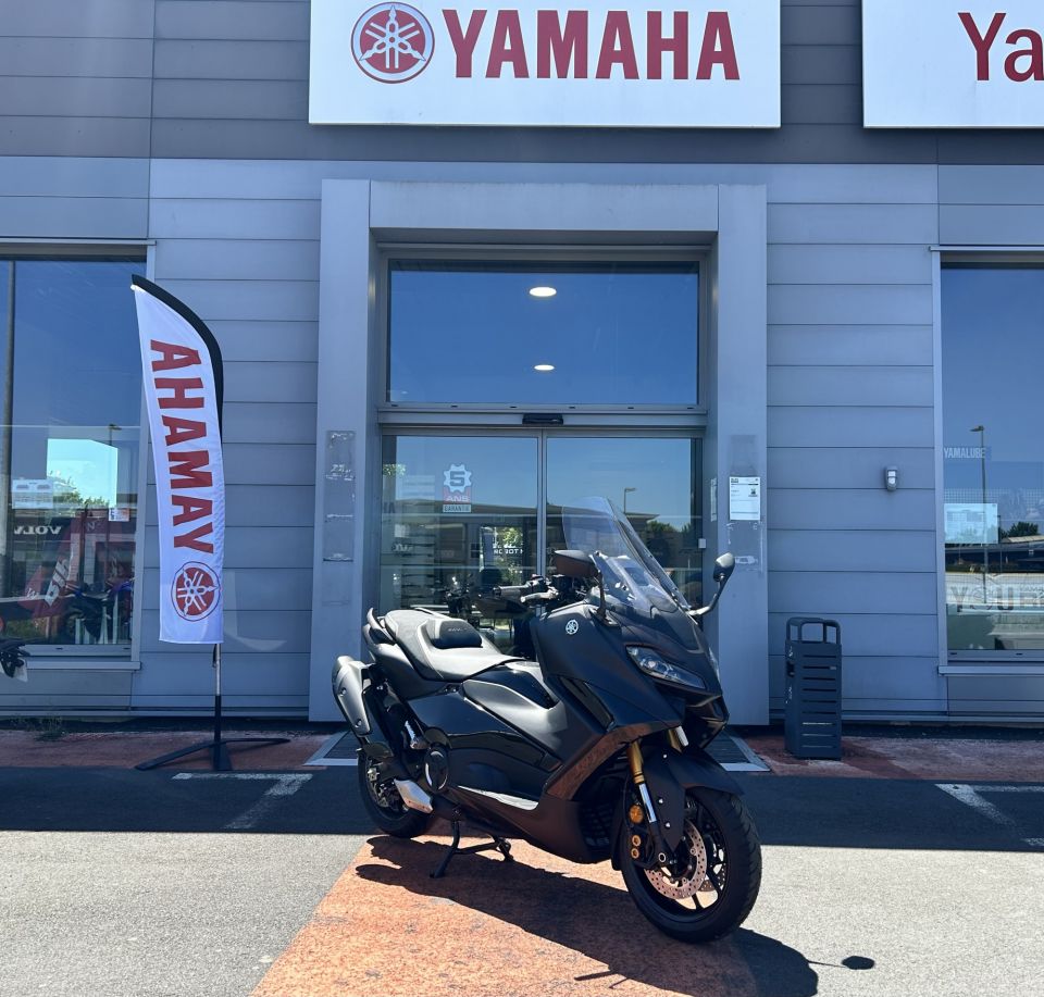 YAMAHA XP T-MAX 560 TECH MAX 4
