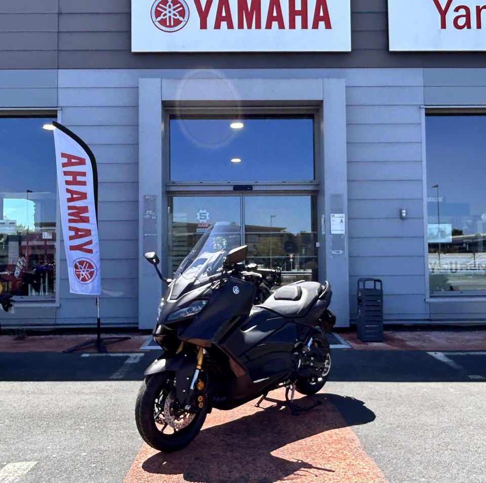 YAMAHA XP T-MAX 560 TECH MAX 4