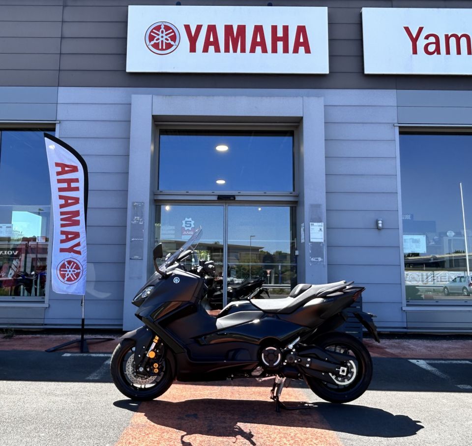 YAMAHA XP T-MAX 560 TECH MAX 4
