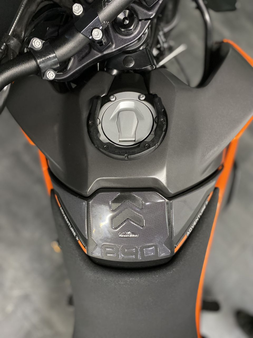 KTM 890 ADVENTURE 4