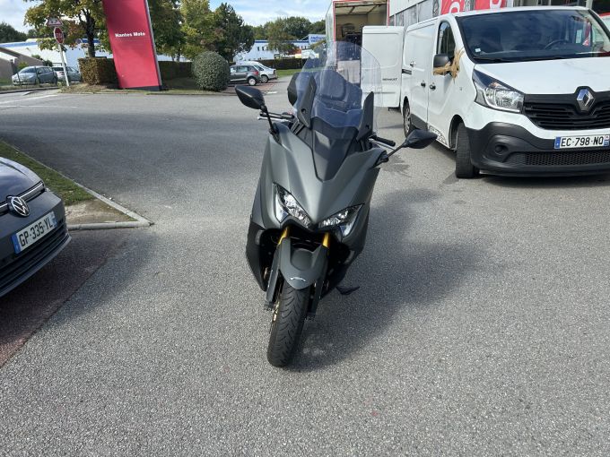 YAMAHA XP560D 4