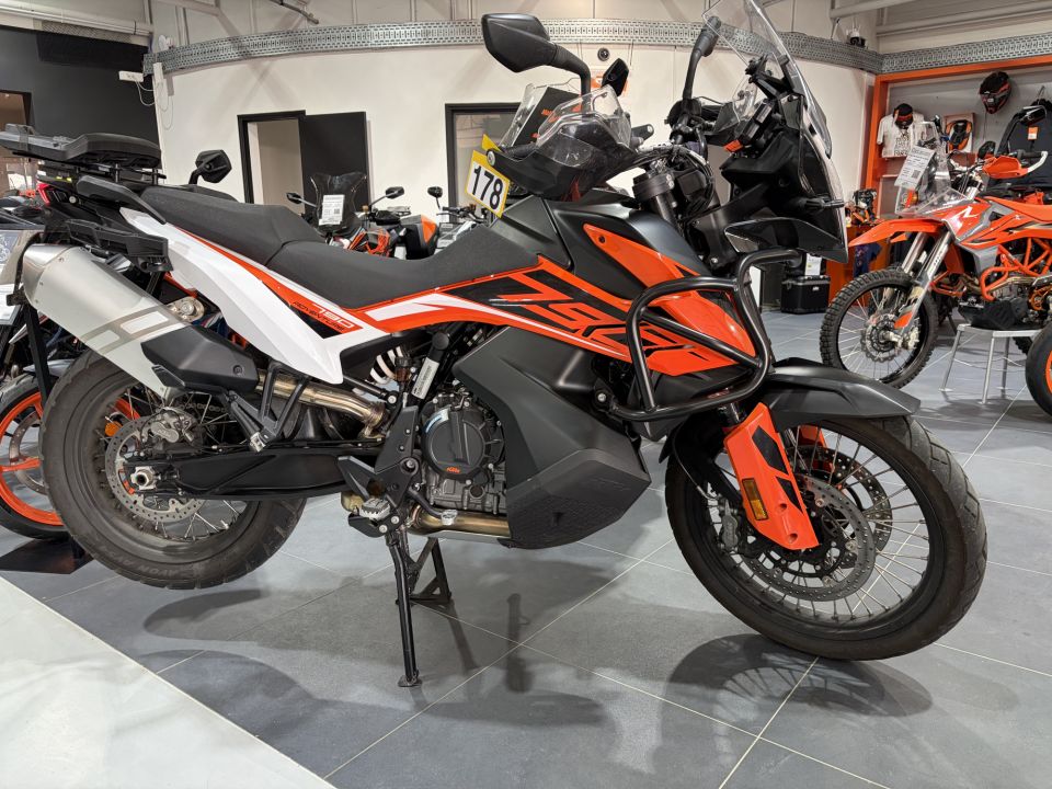 KTM 790 ADVENTURE 4