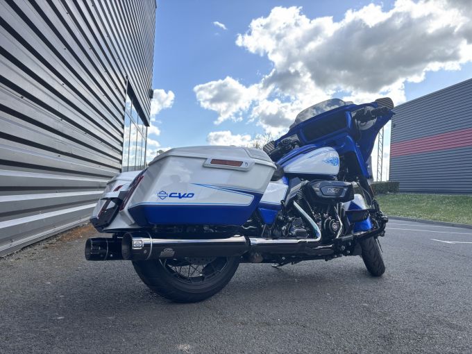 HARLEY-DAVIDSON TOURING STREET GLIDE 1977 CVO  4