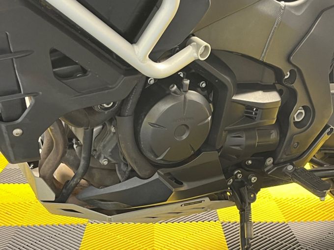 HONDA CROSSTOURER 4