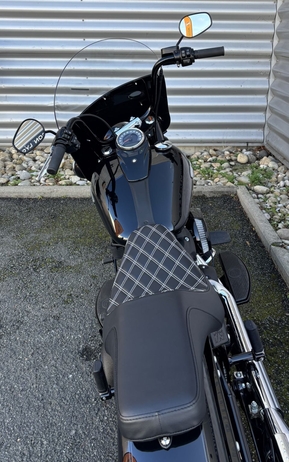 HARLEY-DAVIDSON SOFTAIL HERITAGE 1868 CLASSIC 4