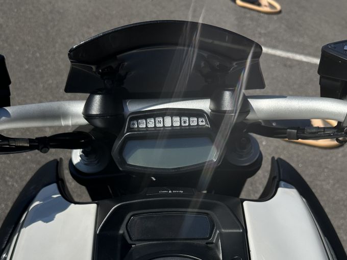 DUCATI DIAVEL AMG 4
