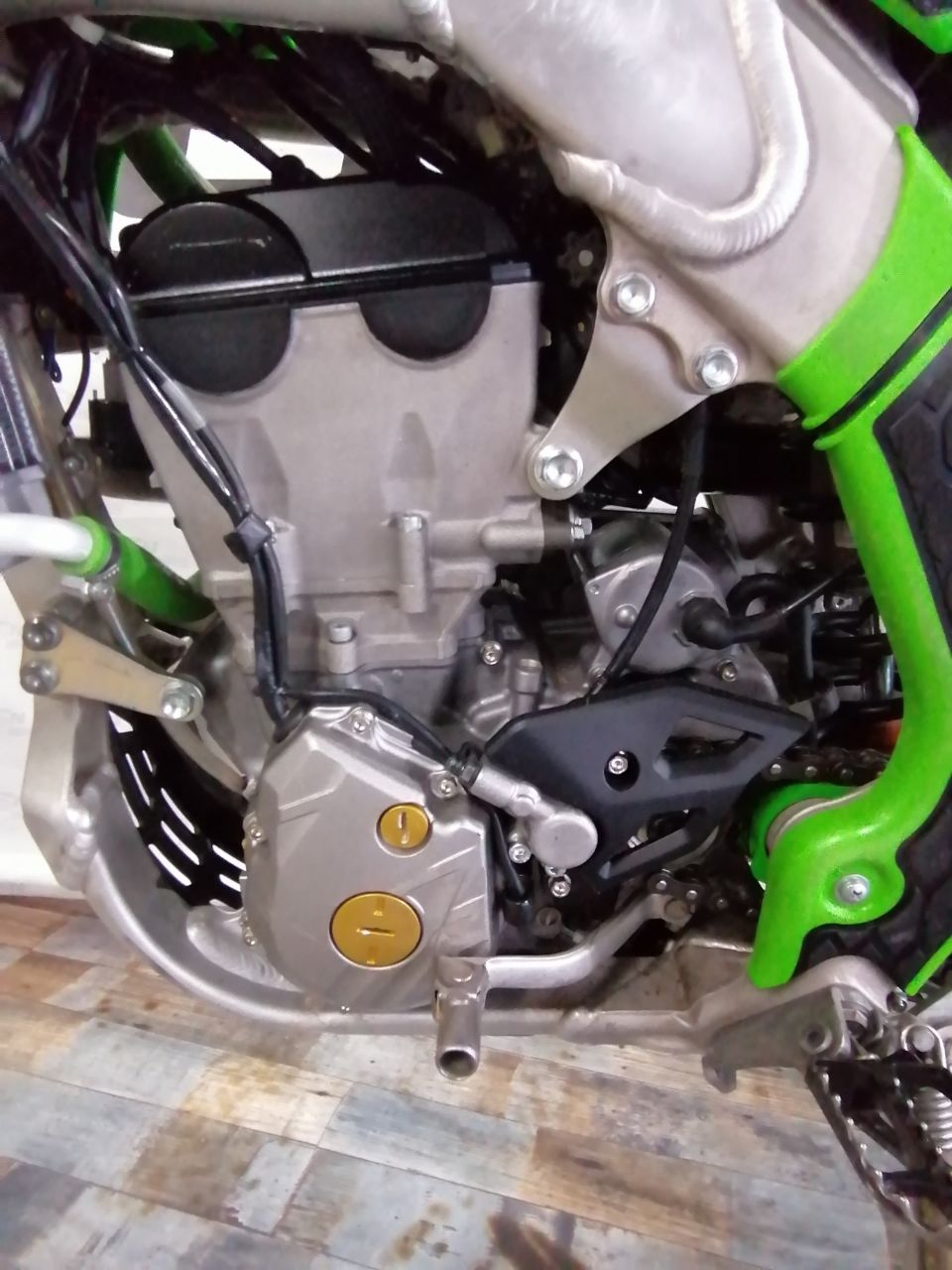 KAWASAKI KLF 250 4