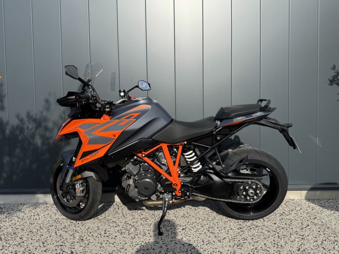 KTM KTM 1290 SUPER DUKE GT 2023 4