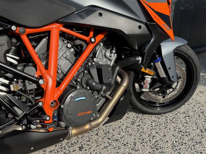 KTM KTM 1290 SUPER DUKE GT 2023 4