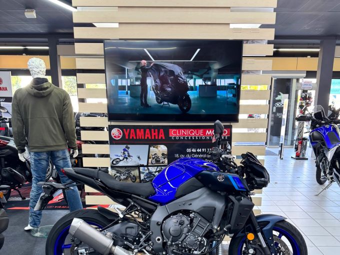 YAMAHA MT-10 4
