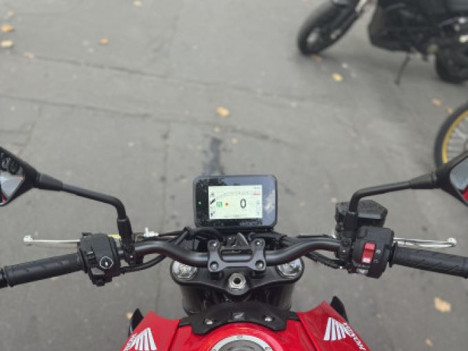 HONDA CB 1000 Hornet 4