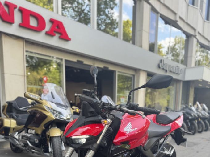 HONDA CB 1000 Hornet 4