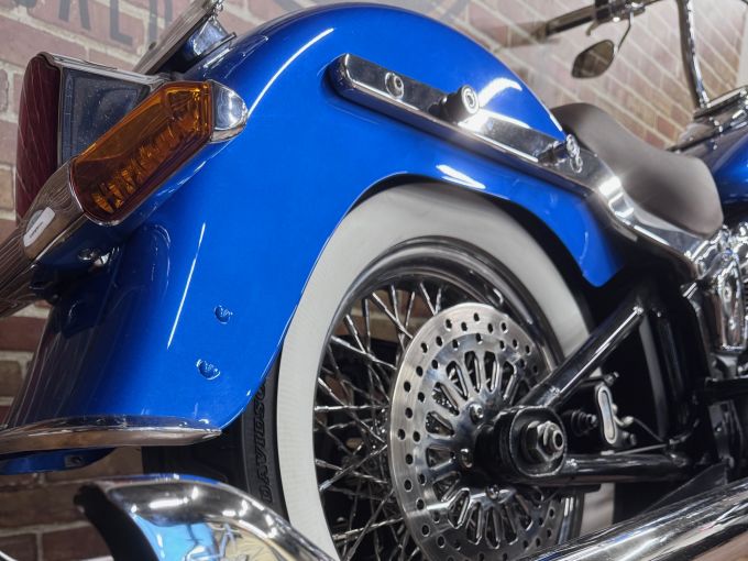 HARLEY-DAVIDSON SOFTAIL DELUXE 1745 4