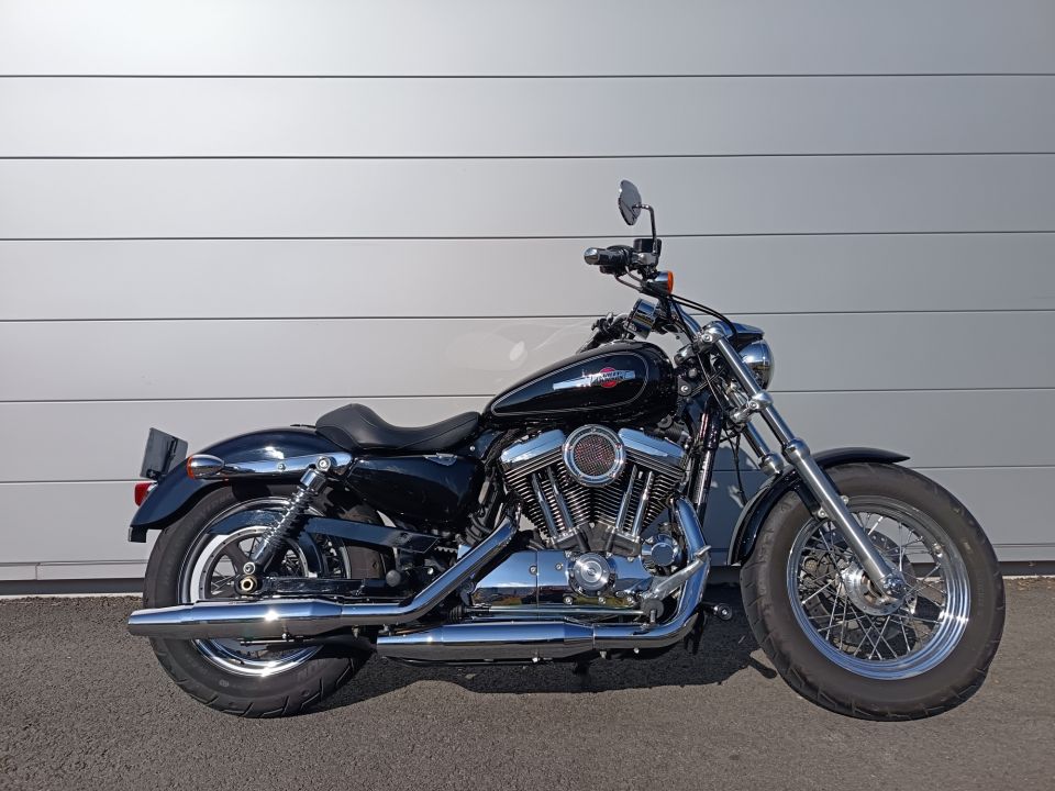 HARLEY-DAVIDSON SPORTSTER CUSTOM 1200 4