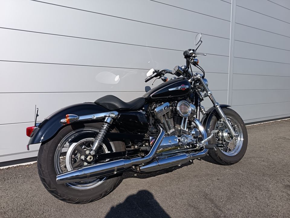 HARLEY-DAVIDSON SPORTSTER CUSTOM 1200 4