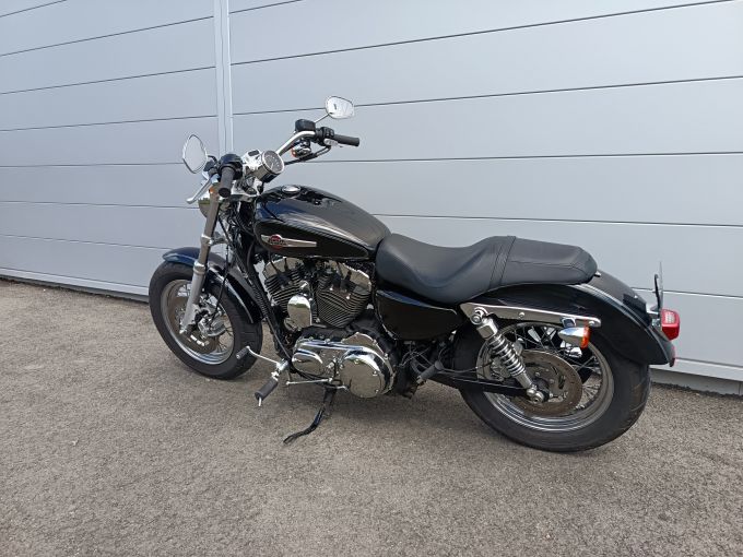 HARLEY-DAVIDSON SPORTSTER CUSTOM 1200 4