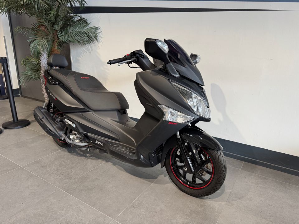 SYM GTS 125 SPORT 4