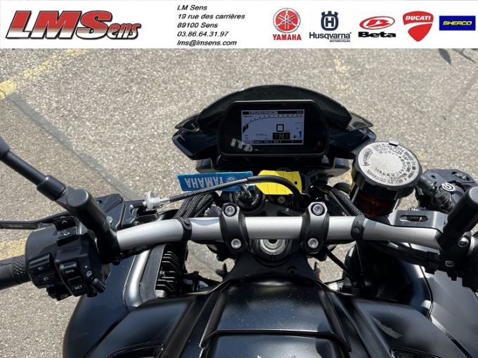 YAMAHA MT-10 4